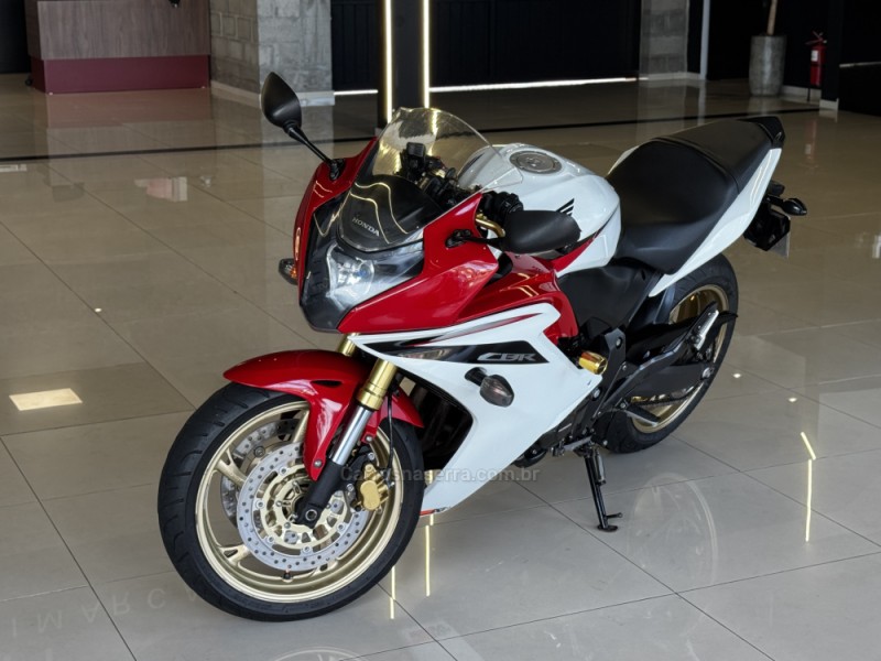 CBR 600F ABS - 2013 - DOIS IRMãOS