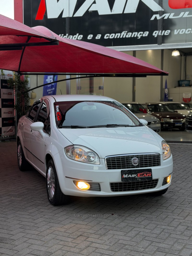 LINEA 1.8 ESSENCE 16V FLEX 4P MANUAL - 2012 - ESTâNCIA VELHA
