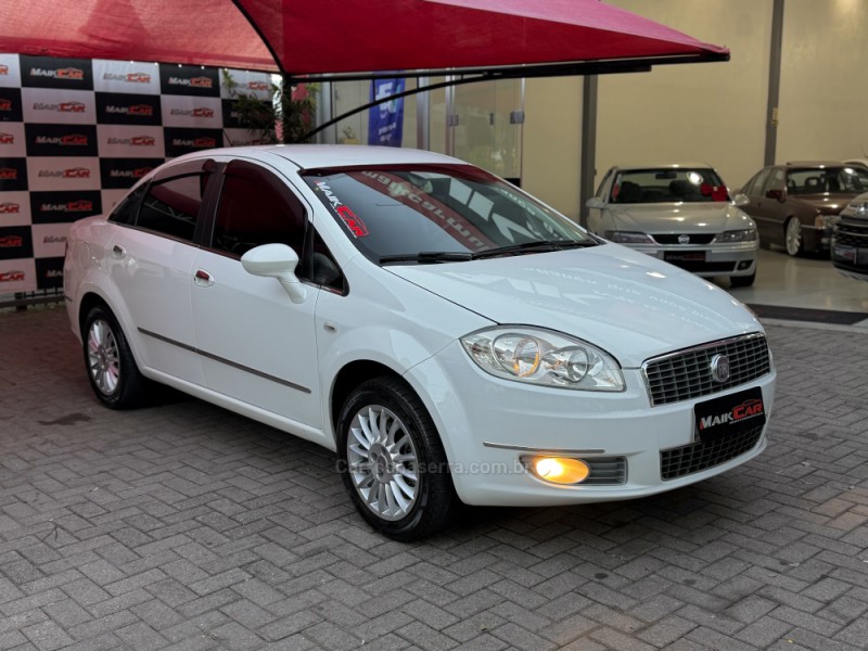 LINEA 1.8 ESSENCE 16V FLEX 4P MANUAL - 2012 - ESTâNCIA VELHA