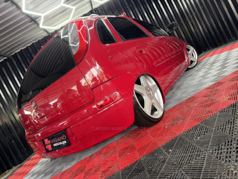 CORSA 1.0 MPFI PREMIUM 8V GASOLINA 4P MANUAL - 2005 - CAXIAS DO SUL