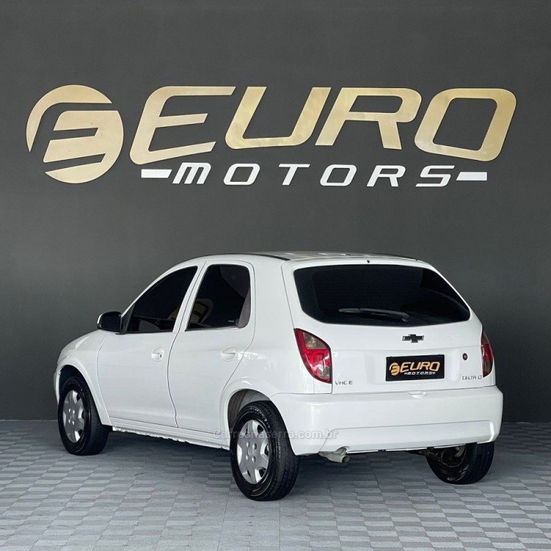 CELTA 1.0 MPFI LT 8V FLEX 4P MANUAL - 2013 - PORTãO