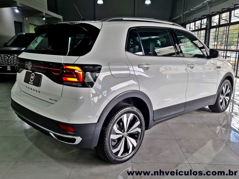 T-CROSS 1.4 HIGHLINE TSI 16V FLEX 4P AUTOMÁTICO - 2021 - NOVO HAMBURGO