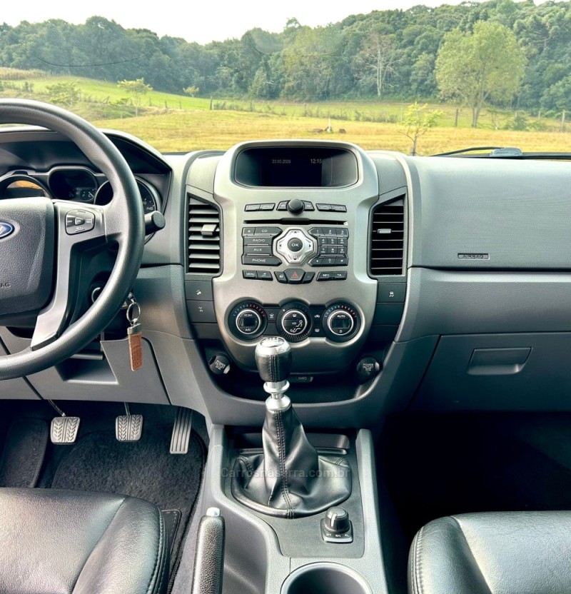 RANGER 3.2 XLT 4X4 CD 20V DIESEL 4P MANUAL - 2013 - CARLOS BARBOSA