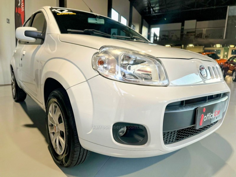 UNO 1.4 EVO ECONOMY 8V FLEX 4P MANUAL - 2012 - TRêS COROAS