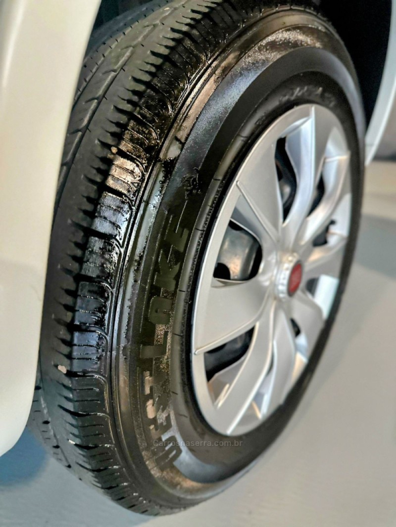 UNO 1.4 EVO ECONOMY 8V FLEX 4P MANUAL - 2012 - TRêS COROAS