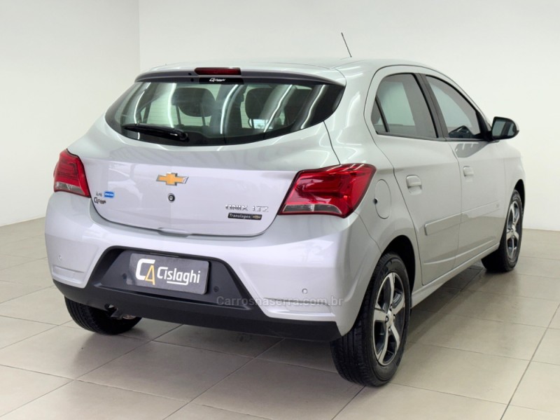 ONIX 1.4 MPFI LTZ 8V FLEX 4P MANUAL - 2017 - CARLOS BARBOSA