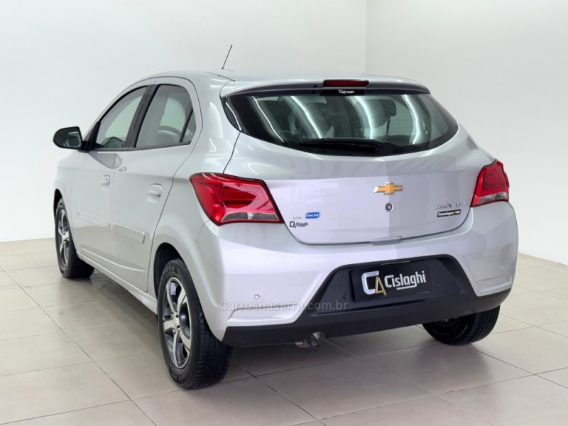 ONIX 1.4 MPFI LTZ 8V FLEX 4P MANUAL - 2017 - CARLOS BARBOSA