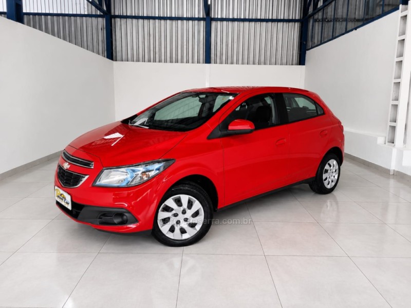 ONIX 1.4 MPFI LT 8V FLEX 4P MANUAL - 2014 - VACARIA