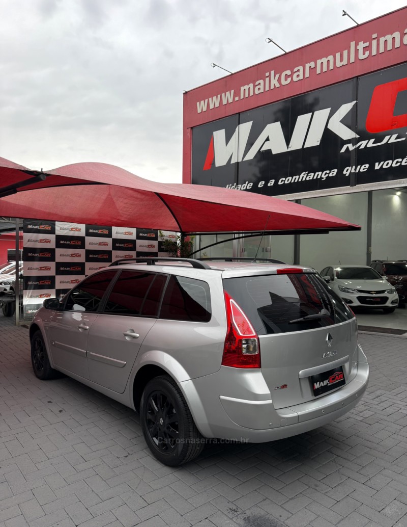 MÉGANE 1.6 DYNAMIQUE GRAND TOUR 16V FLEX 4P MANUAL - 2012 - ESTâNCIA VELHA