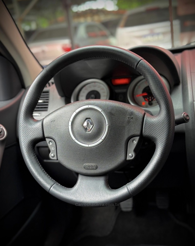 MÉGANE 1.6 DYNAMIQUE GRAND TOUR 16V FLEX 4P MANUAL - 2012 - ESTâNCIA VELHA