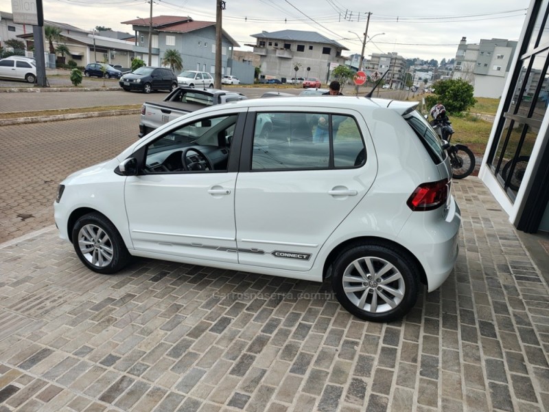 FOX 1.6 CONNECT 8V FLEX 4P MANUAL - 2021 - GUAPORé
