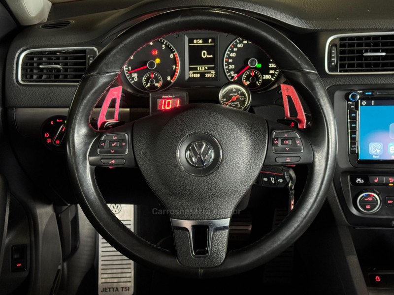 JETTA 2.0 TSI HIGHLINE 211CV GASOLINA 4P DSG - 2014 - DOIS IRMãOS