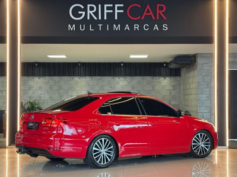 JETTA 2.0 TSI HIGHLINE 211CV GASOLINA 4P DSG - 2014 - DOIS IRMãOS