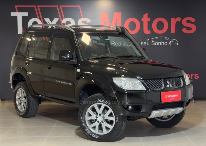 PAJERO TR4 2.0 4X4 16V FLEX 4P MANUAL - 2011 - NOVO HAMBURGO