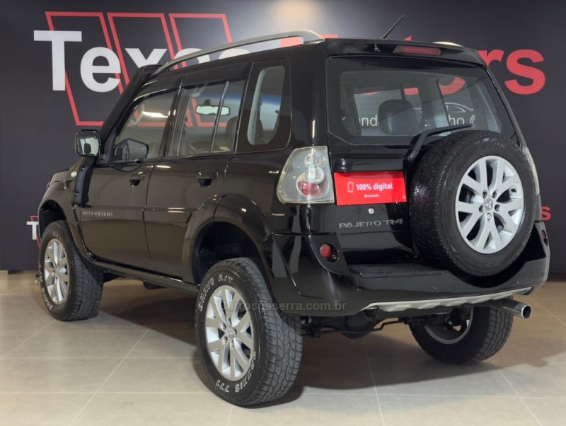 PAJERO TR4 2.0 4X4 16V FLEX 4P MANUAL - 2011 - NOVO HAMBURGO