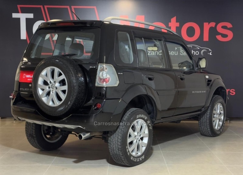 PAJERO TR4 2.0 4X4 16V FLEX 4P MANUAL - 2011 - NOVO HAMBURGO