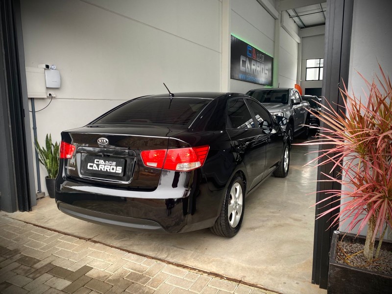 CERATO 1.6 SX2 16V GASOLINA 4P MANUAL - 2011 - LAJEADO