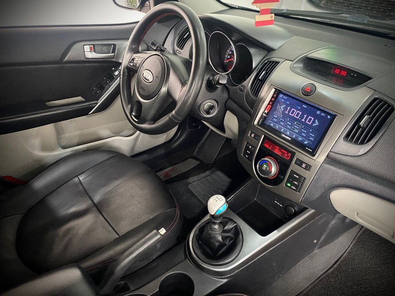CERATO 1.6 SX2 16V GASOLINA 4P MANUAL - 2011 - LAJEADO