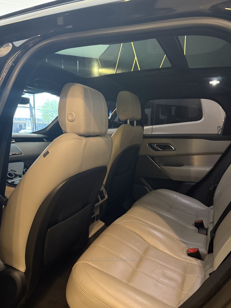 RANGE ROVER VELAR 2.0 P300 GASOLINA R-DYNAMIC SE AUTOMÁTICO - 2019 - CAXIAS DO SUL