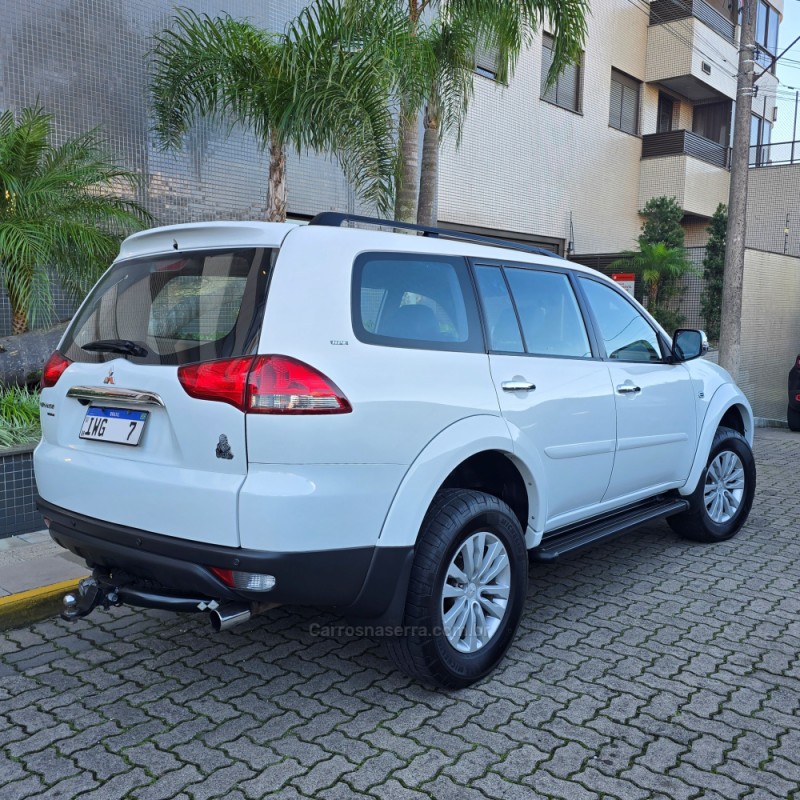 PAJERO DAKAR 3.2 HPE 4X4 7 LUGARES 16V TURBO INTERCOOLER DIESEL 4P AUTOMÁTICO - 2015 - BENTO GONçALVES