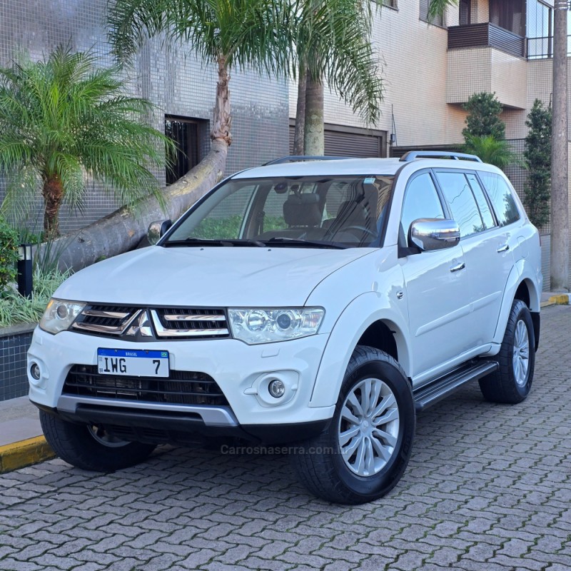 PAJERO DAKAR 3.2 HPE 4X4 7 LUGARES 16V TURBO INTERCOOLER DIESEL 4P AUTOMÁTICO - 2015 - BENTO GONçALVES