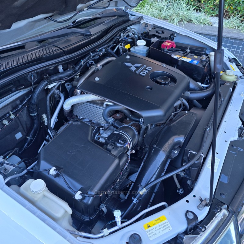 PAJERO DAKAR 3.2 HPE 4X4 7 LUGARES 16V TURBO INTERCOOLER DIESEL 4P AUTOMÁTICO - 2015 - BENTO GONçALVES