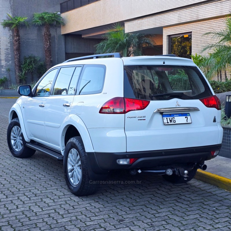 PAJERO DAKAR 3.2 HPE 4X4 7 LUGARES 16V TURBO INTERCOOLER DIESEL 4P AUTOMÁTICO - 2015 - BENTO GONçALVES