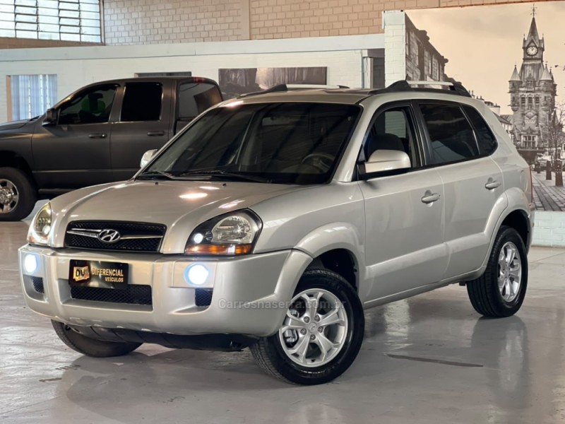 TUCSON 2.0 MPFI GLS 16V 143CV 2WD GASOLINA 4P AUTOMÁTICO