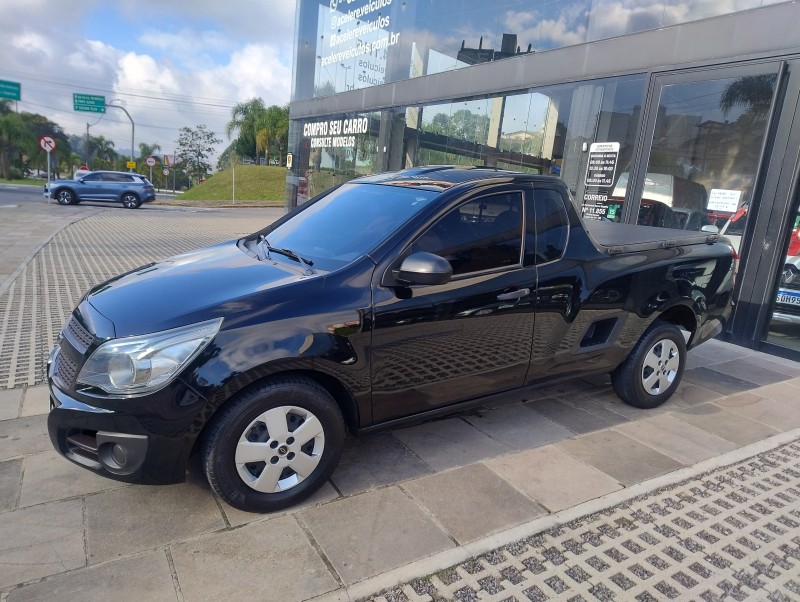 MONTANA 1.4 MPFI LS CS 8V FLEX 2P MANUAL