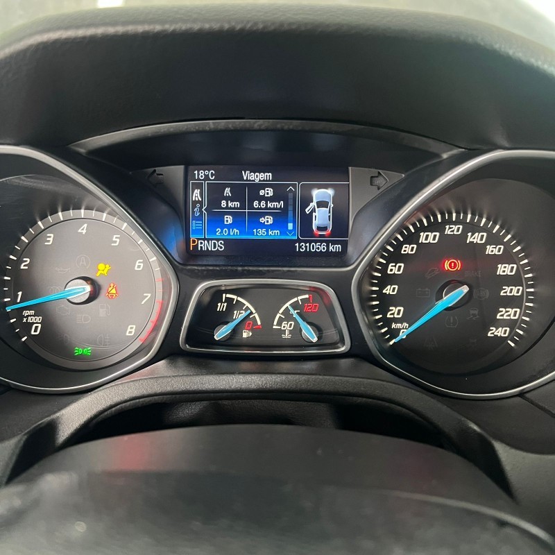 FOCUS 2.0 TITANIUM 16V FLEX 4P AUTOMÁTICO - 2015 - CAXIAS DO SUL