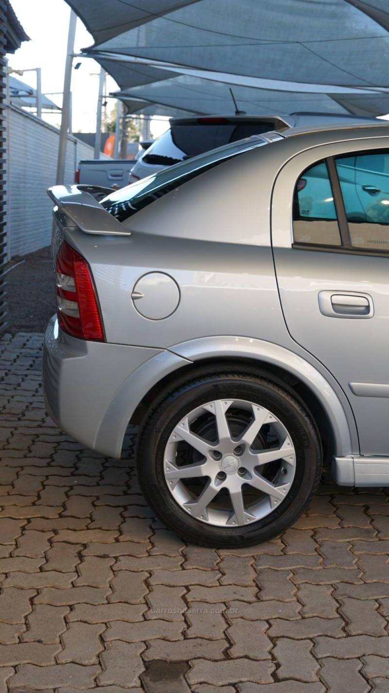 ASTRA 2.0 MPFI ADVANTAGE 8V FLEX 4P MANUAL - 2011 - LAJEADO