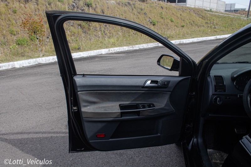 POLO 1.6 MI SPORTLINE 8V GASOLINA 4P MANUAL - 2010 - FARROUPILHA