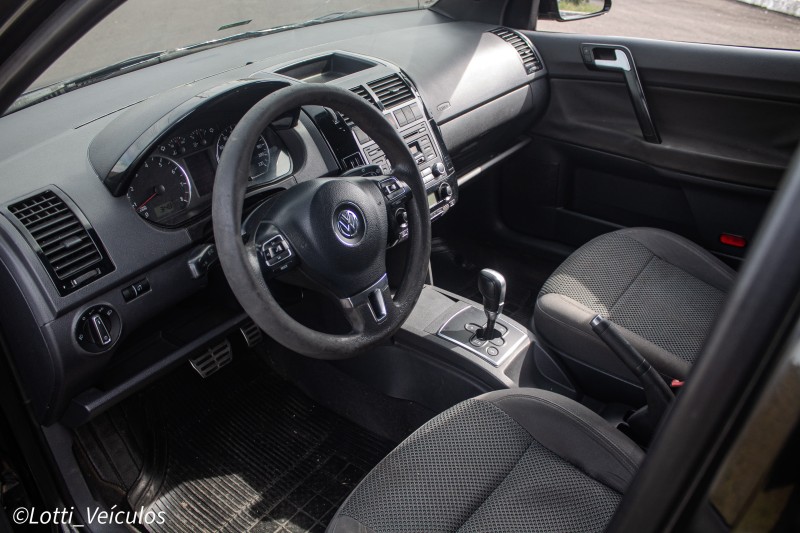 POLO 1.6 MI SPORTLINE 8V GASOLINA 4P MANUAL - 2010 - FARROUPILHA