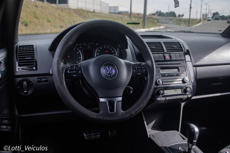 POLO 1.6 MI SPORTLINE 8V GASOLINA 4P MANUAL - 2010 - FARROUPILHA
