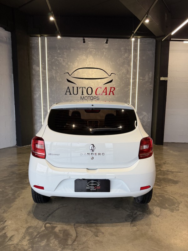 SANDERO 1.0 AUTHENTIQUE 16V FLEX 4P MANUAL - 2015 - CAXIAS DO SUL