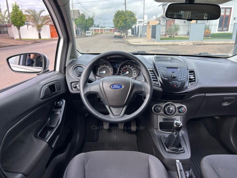 FIESTA 1.5 S HATCH 16V FLEX 4P MANUAL - 2014 - VENâNCIO AIRES