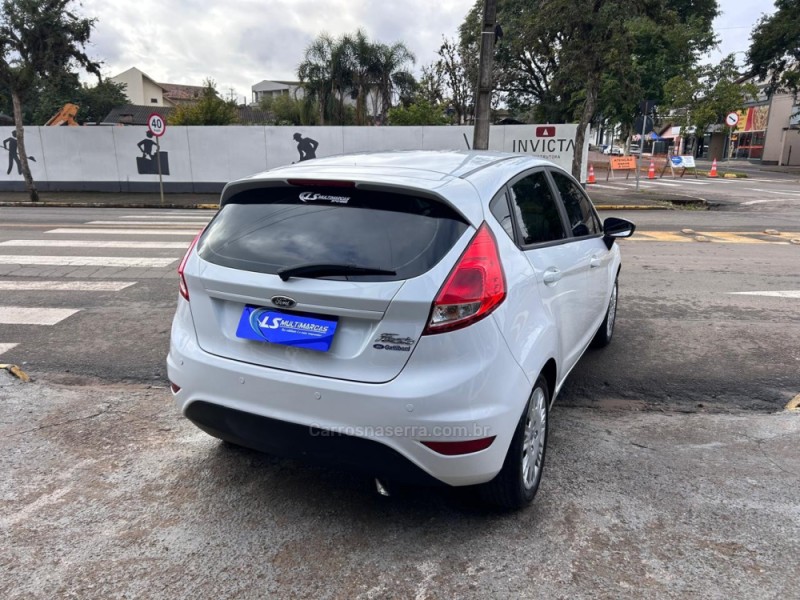 FIESTA 1.5 S HATCH 16V FLEX 4P MANUAL - 2014 - VENâNCIO AIRES