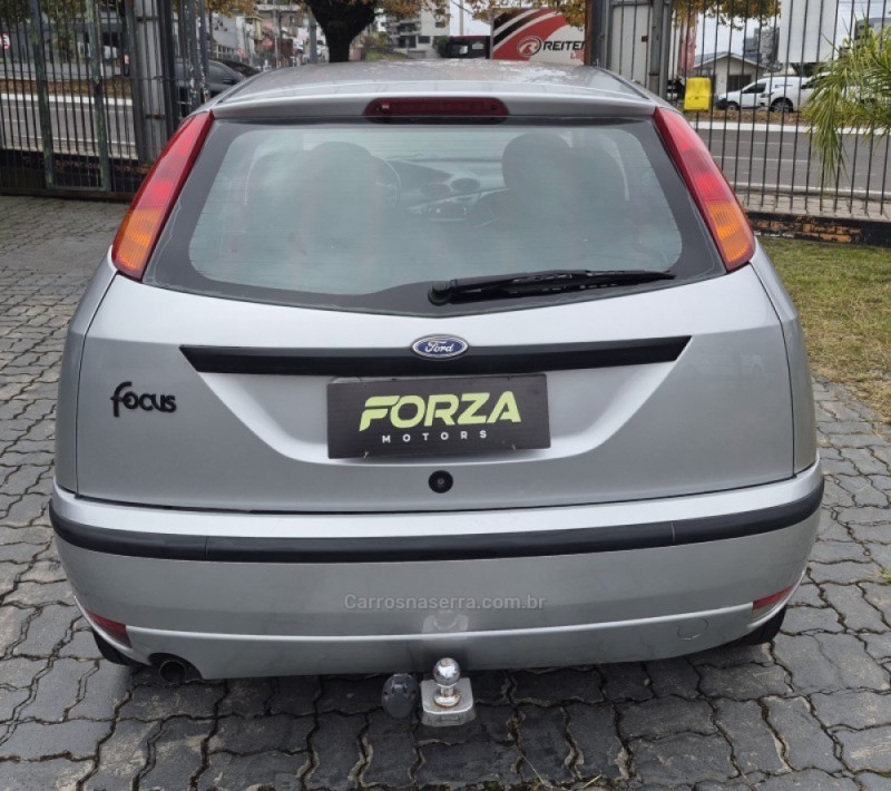 FOCUS 1.6 8V GASOLINA 4P MANUAL - 2007 - CAXIAS DO SUL