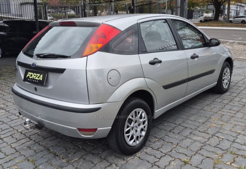 FOCUS 1.6 8V GASOLINA 4P MANUAL - 2007 - CAXIAS DO SUL