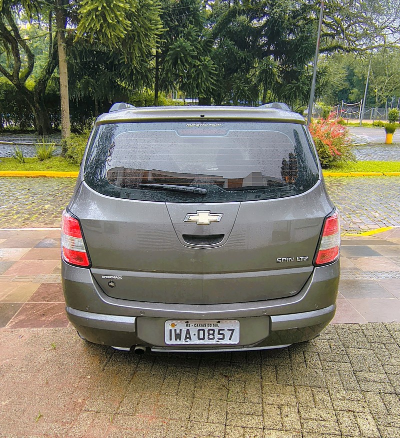 SPIN 1.8 LTZ 8V FLEX 4P AUTOMÁTICO - 2015 - FARROUPILHA