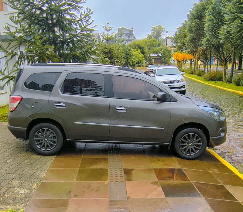 SPIN 1.8 LTZ 8V FLEX 4P AUTOMÁTICO - 2015 - FARROUPILHA