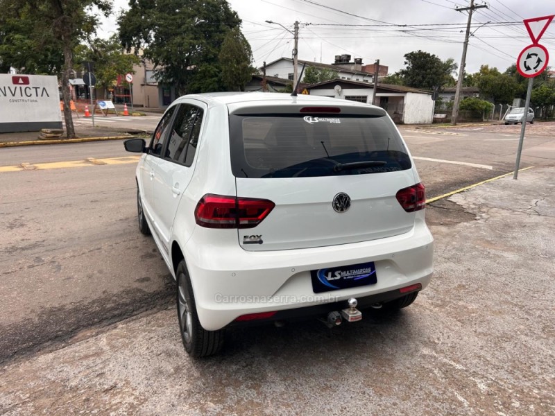 FOX 1.6 CONNECT 8V FLEX 4P MANUAL - 2021 - VENâNCIO AIRES