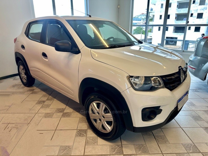 KWID 1.0 12V SCE FLEX ZEN MANUAL - 2022 - GUAPORé