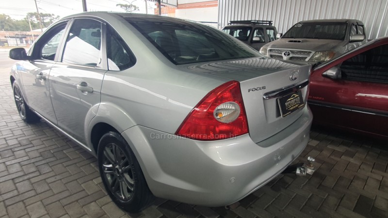 FOCUS 2.0 GHIA SEDAN 16V FLEX 4P AUTOMÁTICO - 2009 - CAXIAS DO SUL