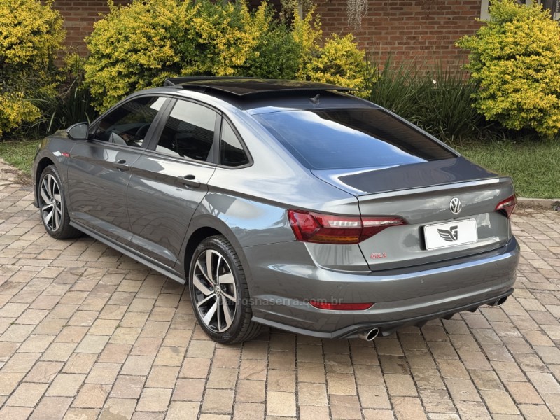 JETTA 2.0 16V TSI GLI 350 GASOLINA 4P AUTOMÁTICO - 2021 - VACARIA