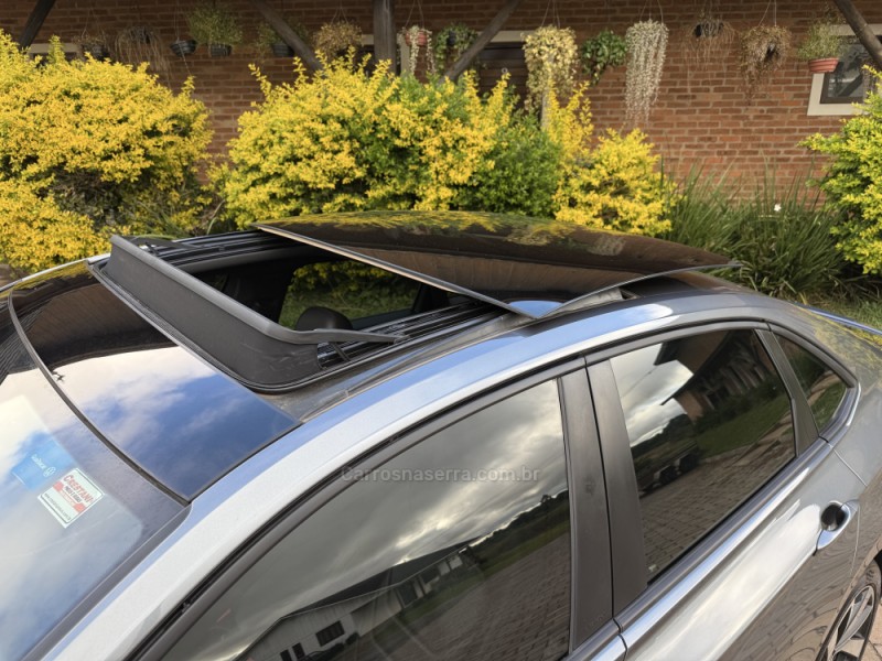 JETTA 2.0 16V TSI GLI 350 GASOLINA 4P AUTOMÁTICO - 2021 - VACARIA