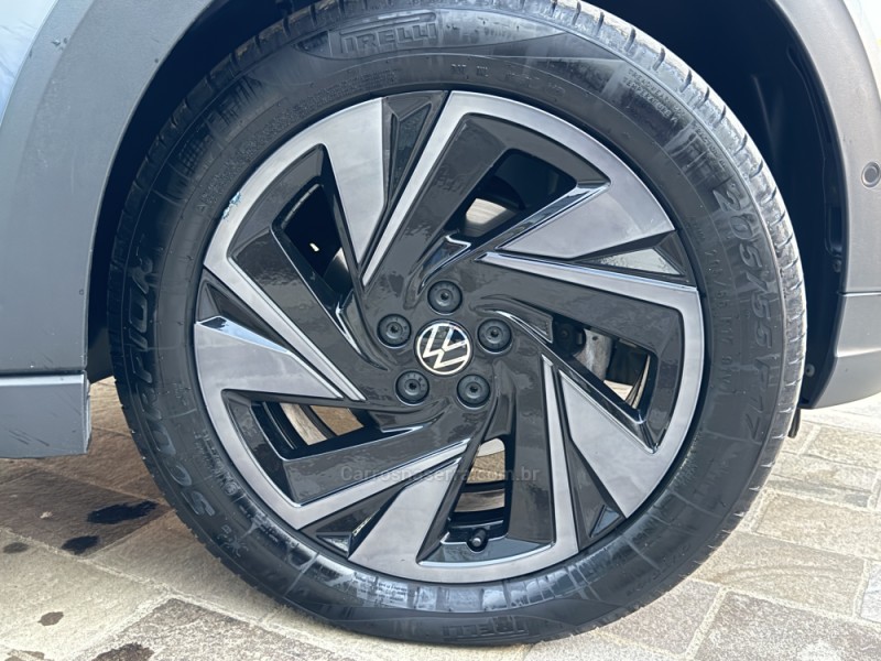 NIVUS 1.0 TSI HIGHLINE FLEX 4P AUTOMÁTICO - 2025 - VACARIA