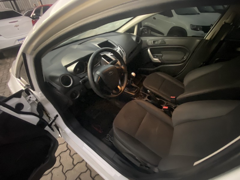 FIESTA 1.6 SE HATCH 16V FLEX 4P MANUAL - 2012 - CAXIAS DO SUL