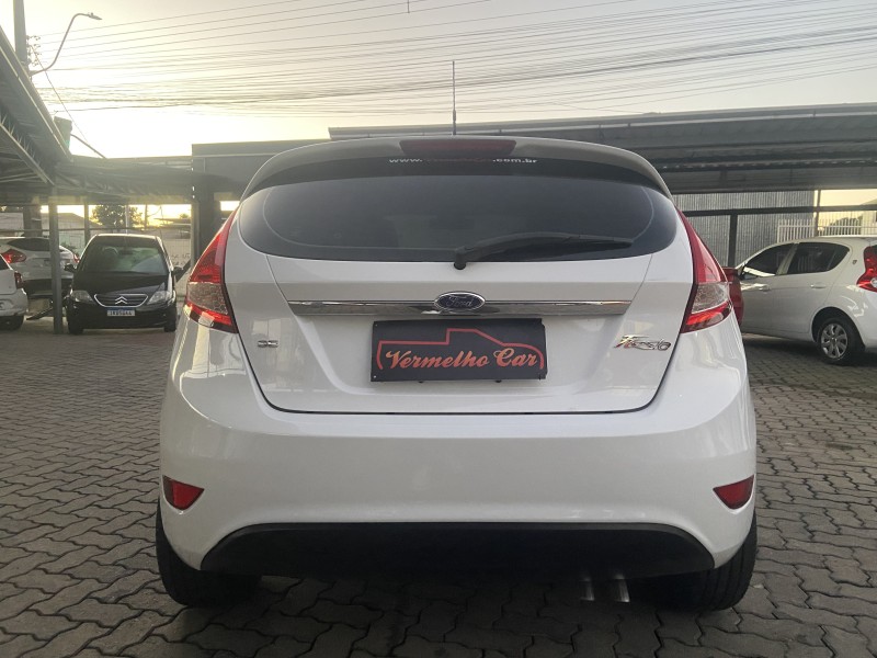 FIESTA 1.6 SE HATCH 16V FLEX 4P MANUAL - 2012 - CAXIAS DO SUL