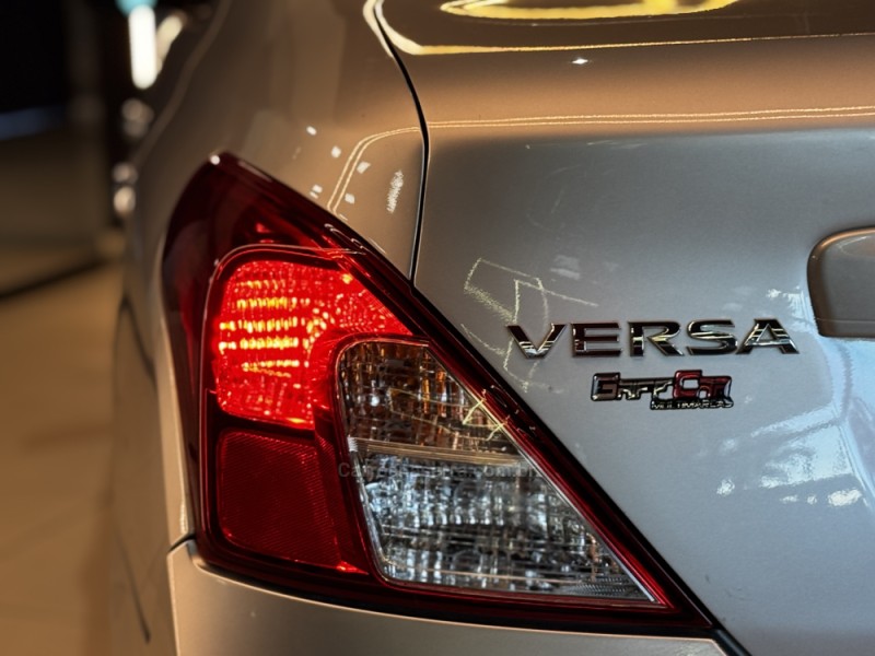 VERSA 1.6 16V FLEX SL 4P MANUAL - 2013 - DOIS IRMãOS